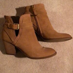 Sam Edelman “Maurine”